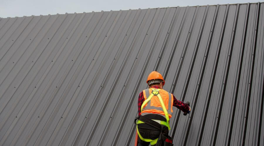 Professional metal roof installation services in Bakersfield, CA